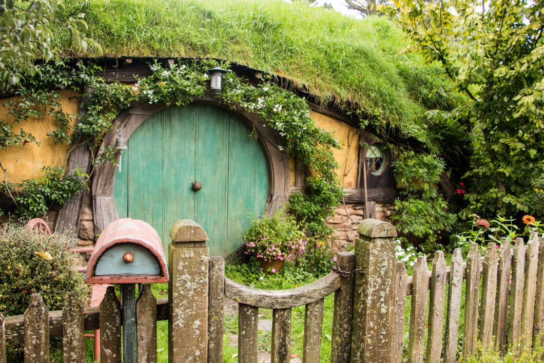 Hobbit Hole in New Zealand