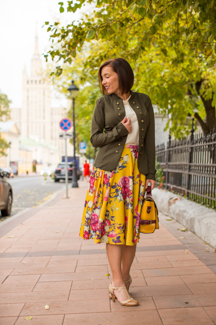 ModCloth Glam Believer Blazer Jacket in Olive