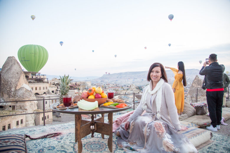 Behind the Scenes of My Hot Air Balloon Photos From Cappadocia, Turkey