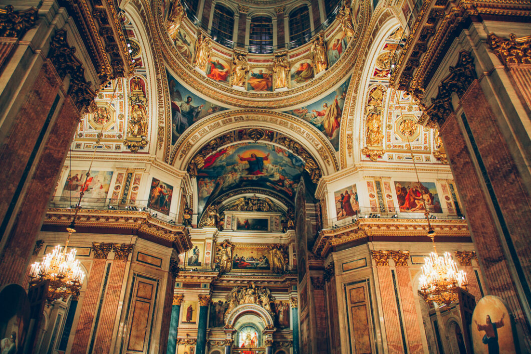 The Top 5 Cathedrals Worth Seeing in St. Petersburg, Russia