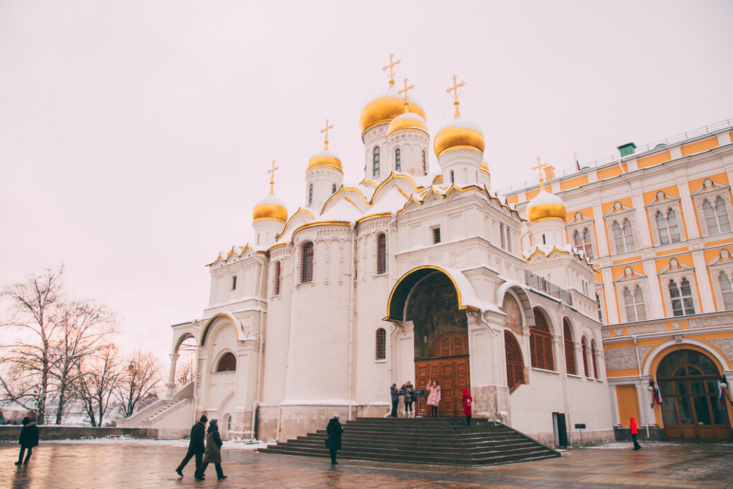 25 Dazzling Photos of Moscow, Russia During Winter