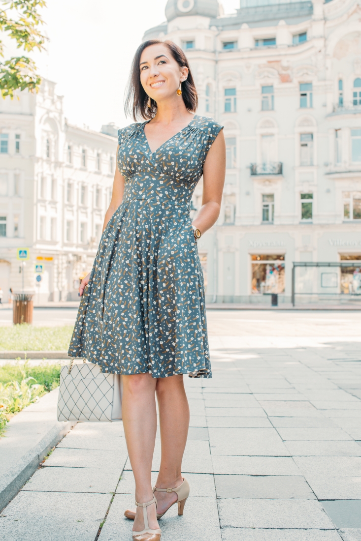 A Stylish & Packable Travel Dress (With Pockets!)