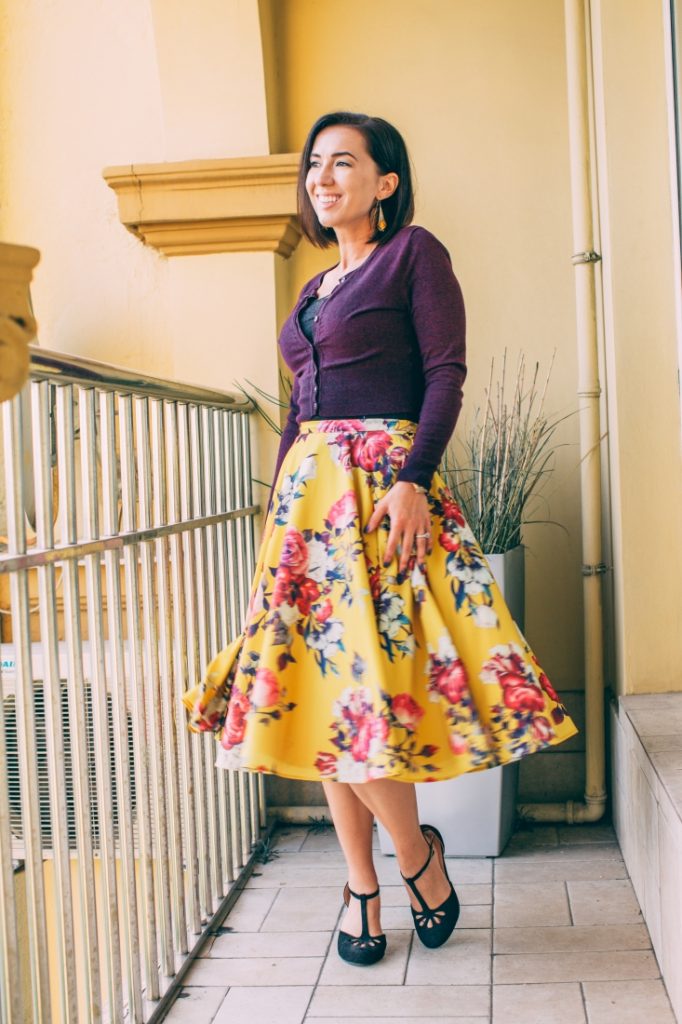 How to Style a Floral Midi Skirt - 7 Outfit Ideas for Summer & Fall