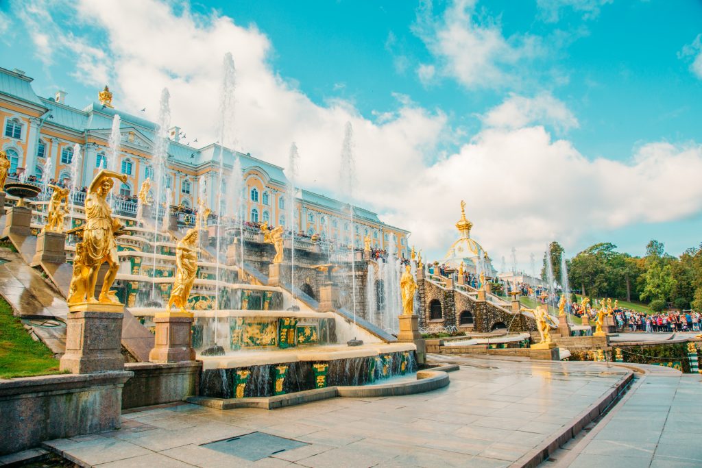 The Grand Cascade at Peterhof Palace & Gardens - Tips for Planning the Best Day Trip from St. Petersburg