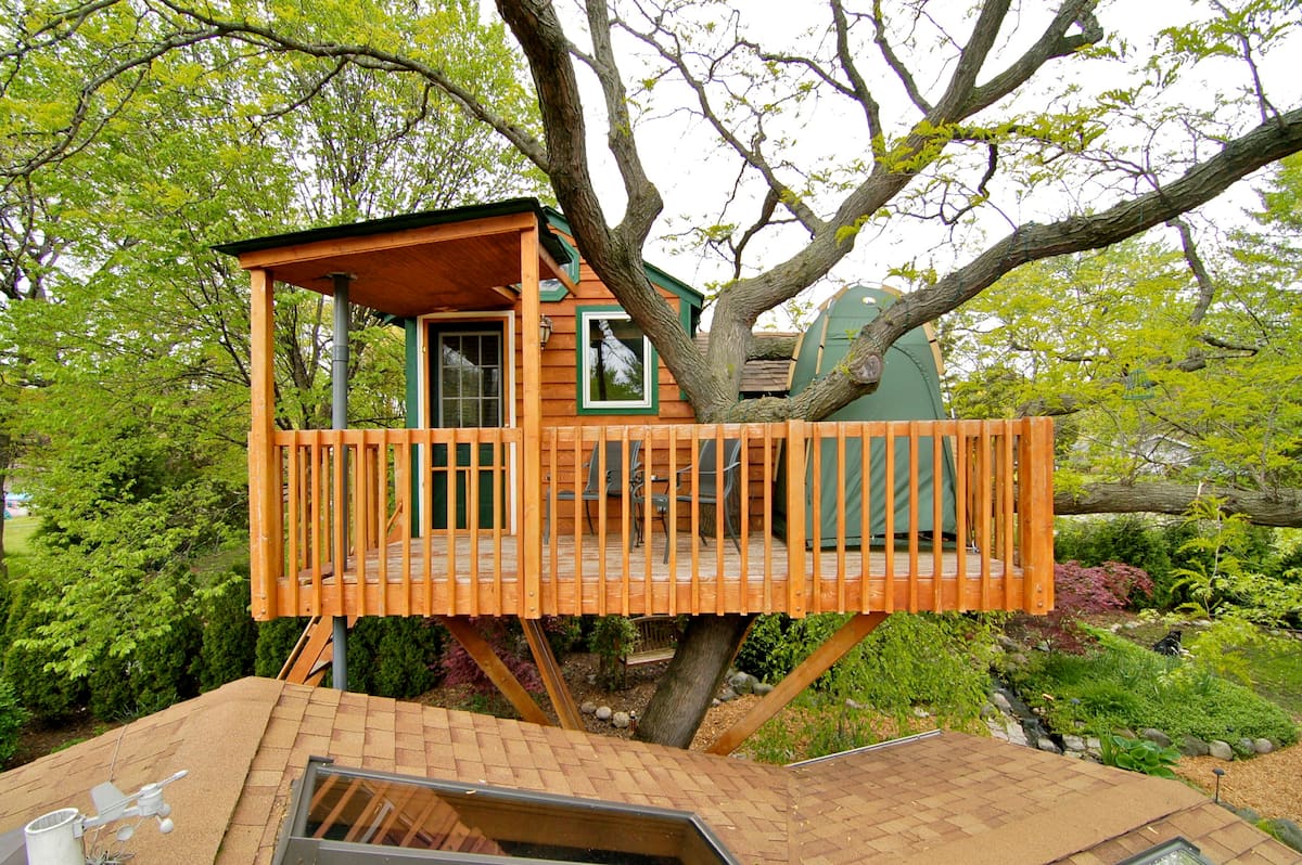 Enchanted Garden Treehouse in Schaumberg Illinois