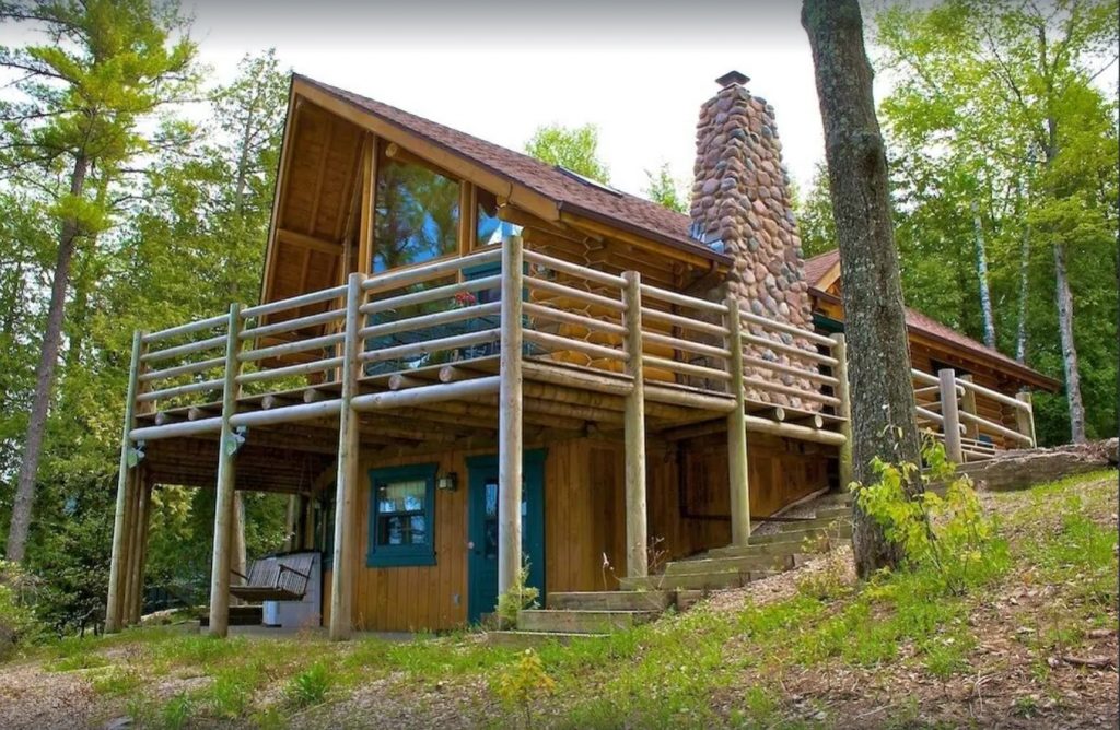 Bay View Lodge - Log Home Overlooking Harbor