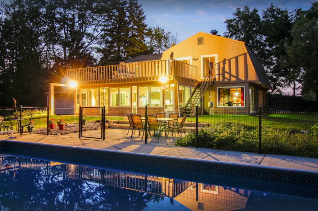 Luxury rental home with heated pool - Caledonia, Wisconsin