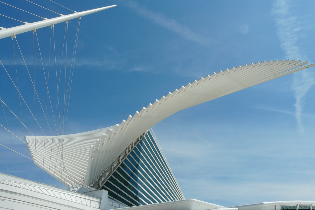 See the Milwaukee Art Museum