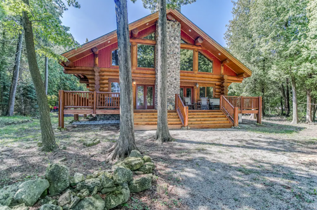 "Sherwood Point Lodge" Luxury Waterfront Log Cabin - Idlewild, Sturgeon Bay