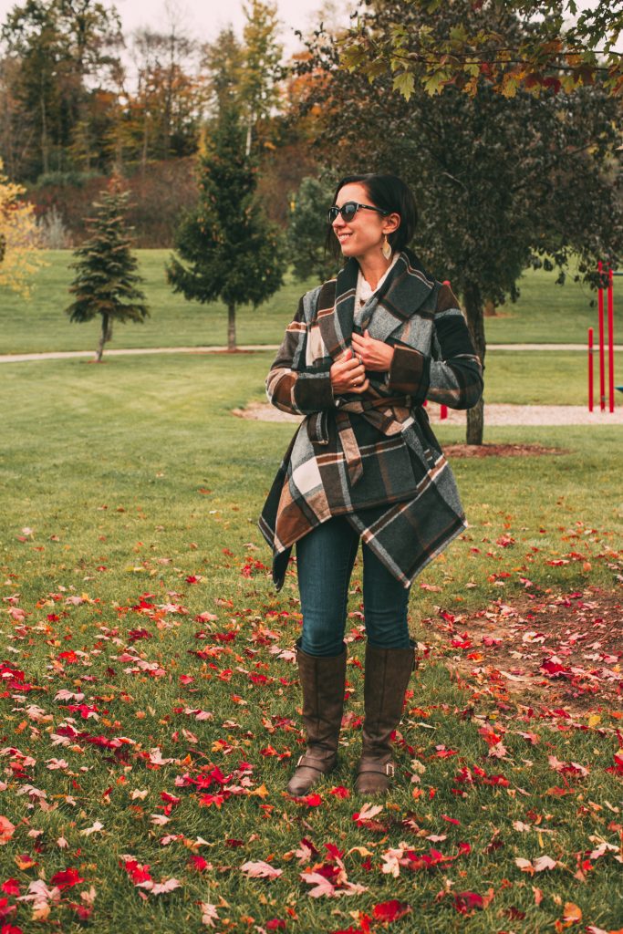 Lindsey of Have Clothes, Will Travel wearing a plaid Chicwish coat