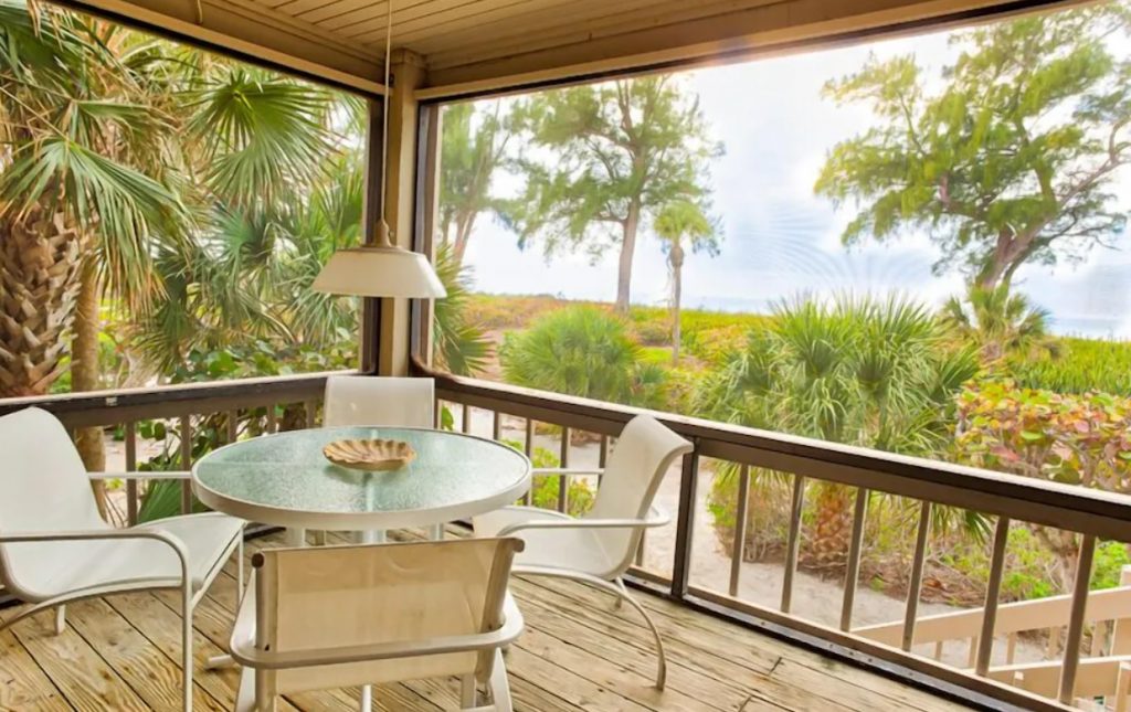 Gulf Front Beach Cottage- Stunning Views- A True Beach Vacation