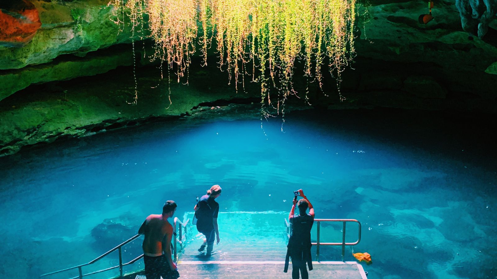 Snorkel Devil’s Den - Florida’s Natural Springs (Williston)