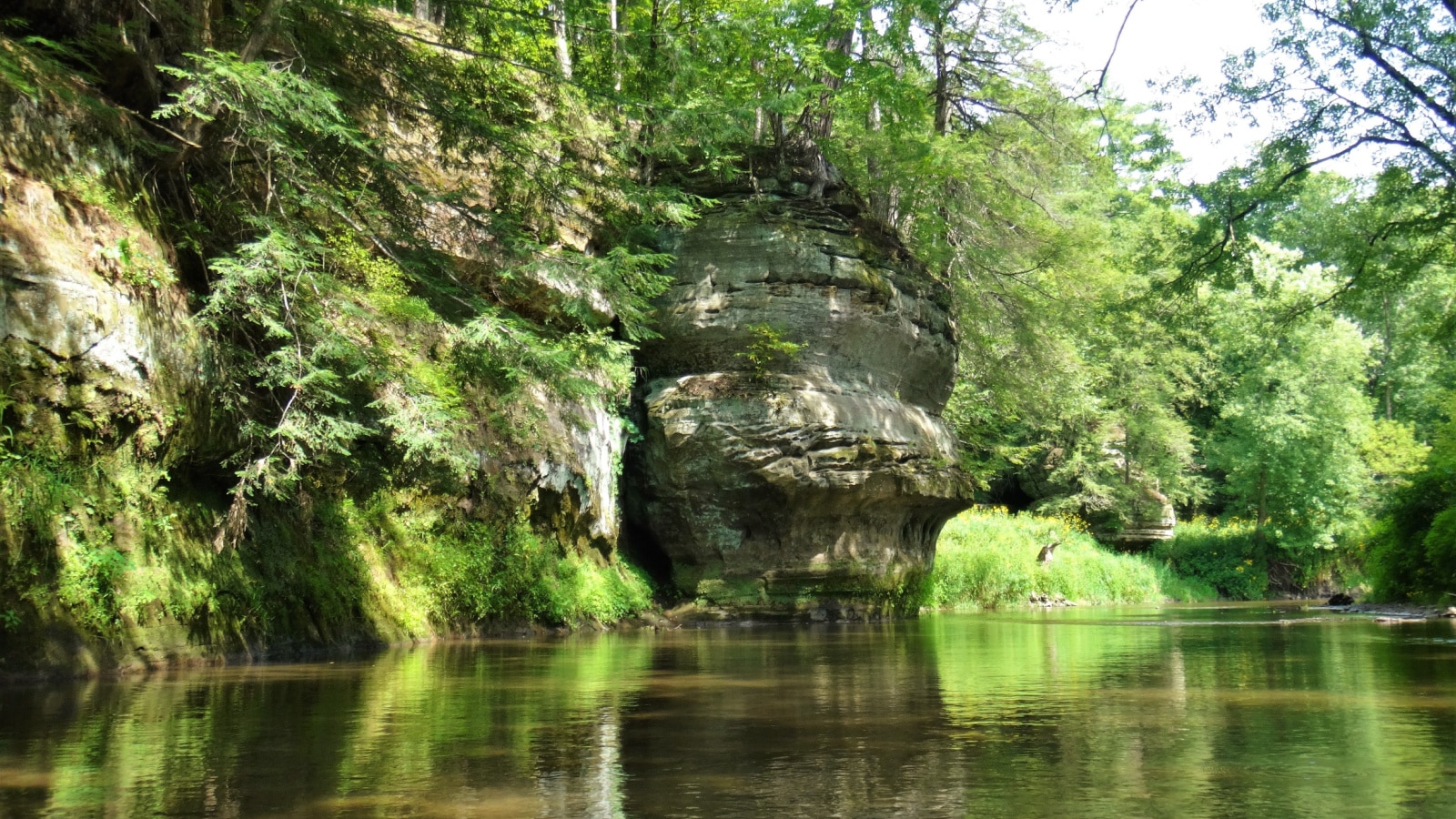 Scenic Kickapoo River in rural Wisconsin.