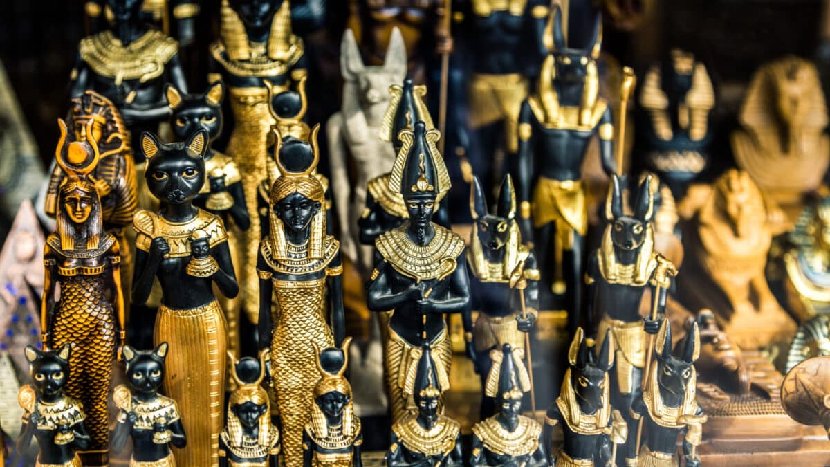 Close up Old Egyptian pharaoh Statues (Souvenirs)