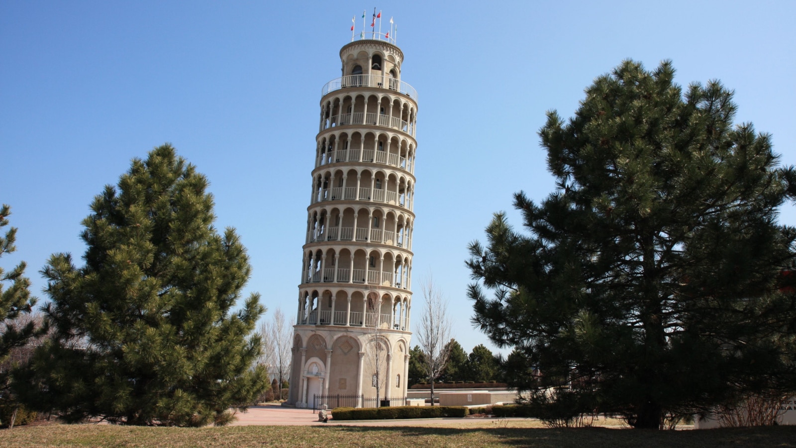 America's Leaning Tower is located in Niles, Illinois