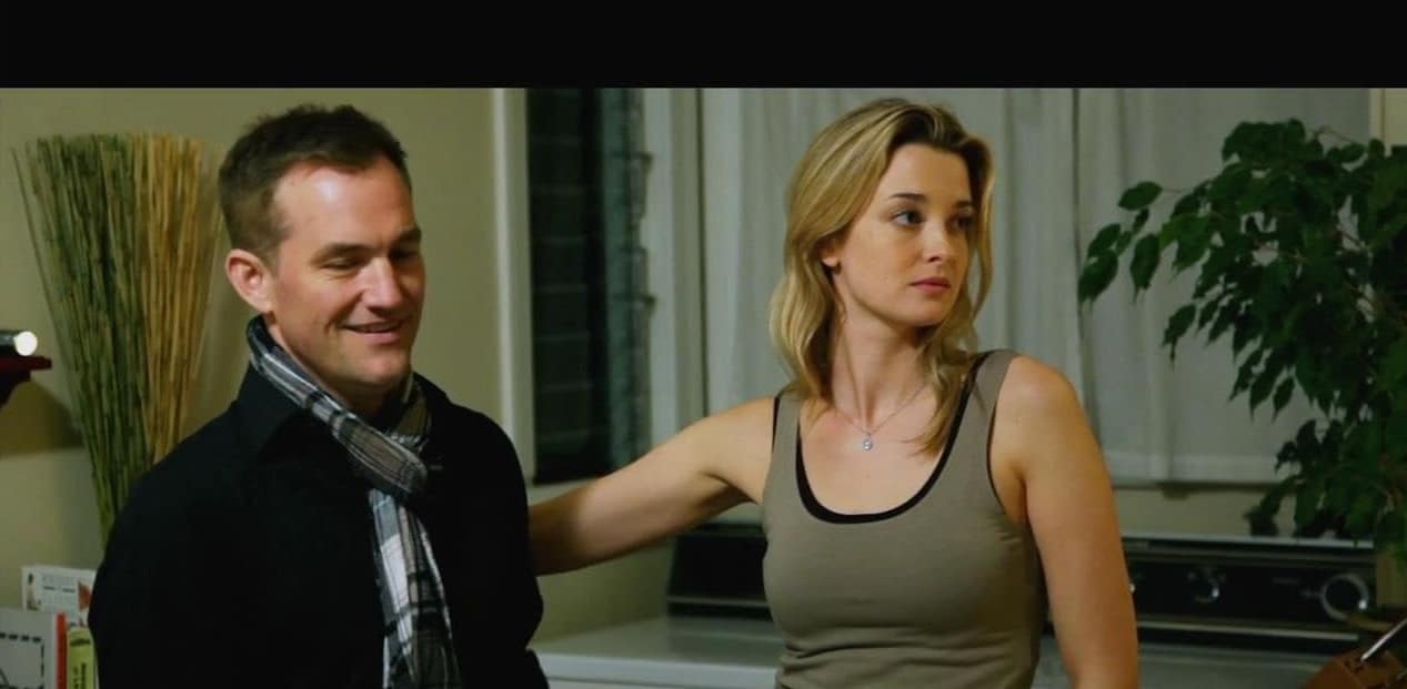 Maury Sterling and Emily Baldoni in Coherence (2013)