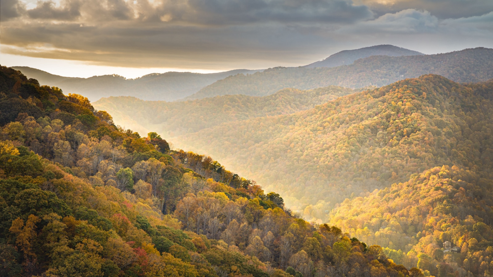 Light Through The Clouds. Taken Overlooking Maggie Valley Maggie Valley, situated in North Carolina’s stunning Great Smoky Mountains, close to Great Smoky Mountain.