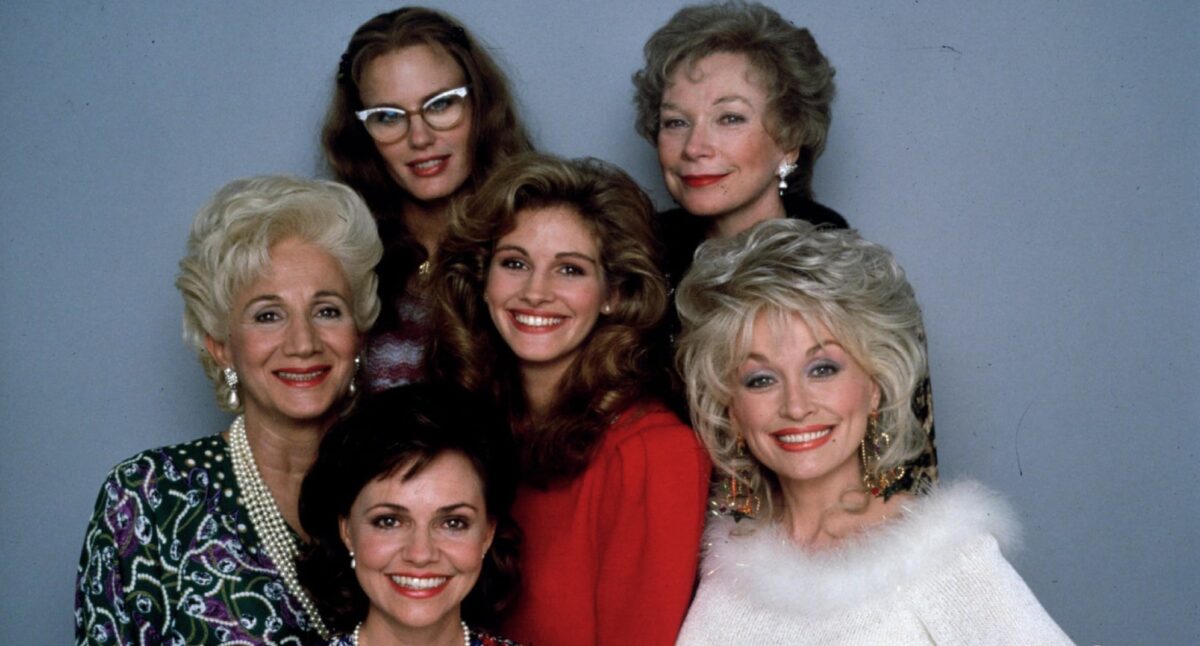 Julia Roberts, Sally Field, Daryl Hannah, Shirley MacLaine, Dolly Parton, and Olympia Dukakis in Steel Magnolias (1989)